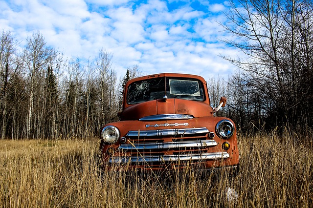 How to Start Renovating Old Trucks