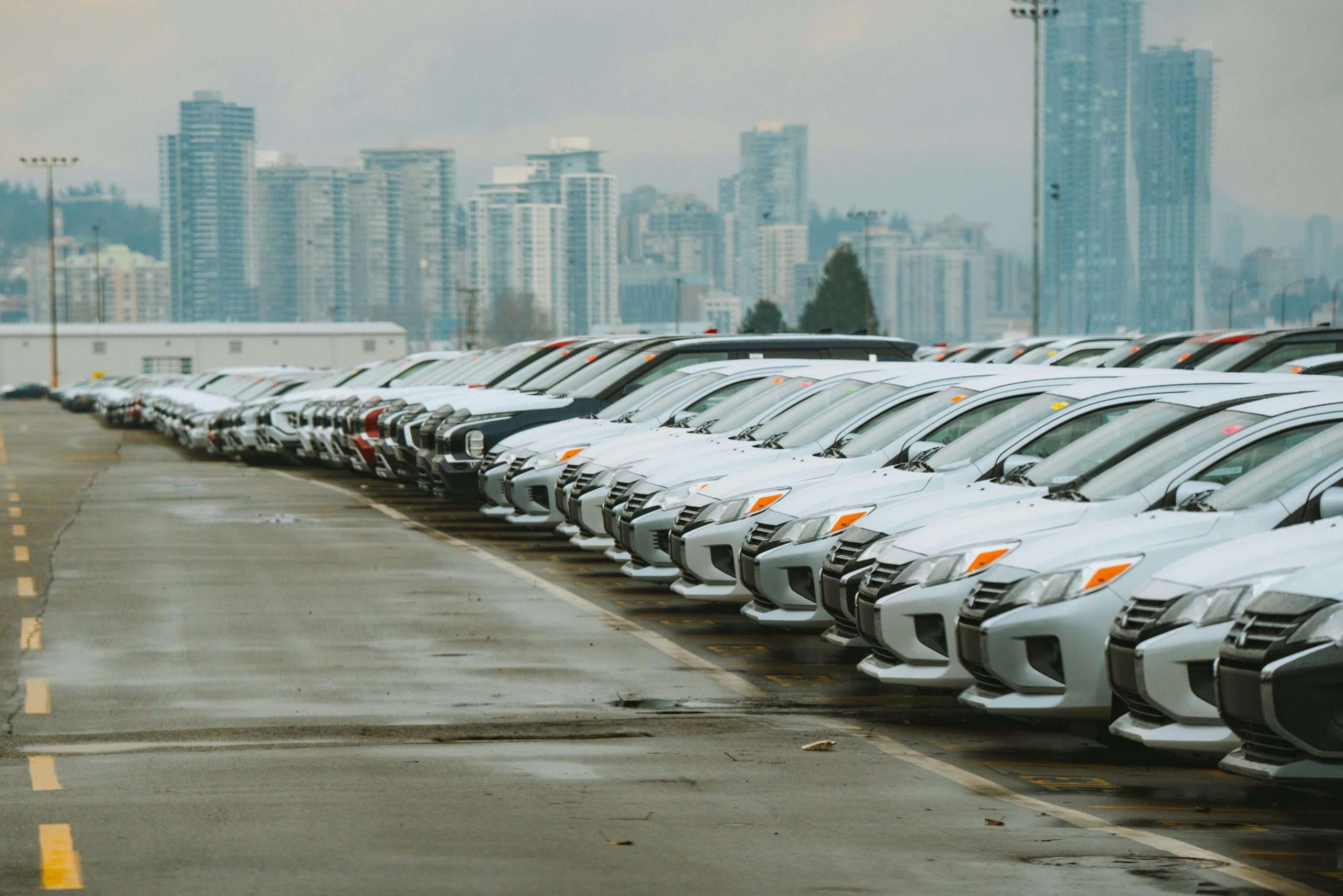 Still Insuring Vehicles One by One? Here’s Why Fleet Insurance Is a Smarter Move